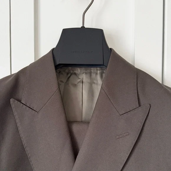 Suitsupply Women’s custom Double-Breasted Moss Green suit 100%wool FW2025 - Picture 6 of 16